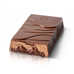 Bûche de Noël glacée Tablette chocolat noir et caramel.