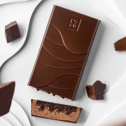 Bûche de Noël glacée Tablette chocolat noir et caramel.