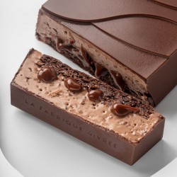 Bûche de Noël glacée Tablette chocolat noir et caramel.