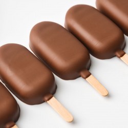 Guimauve vanille et chocolat au lait.