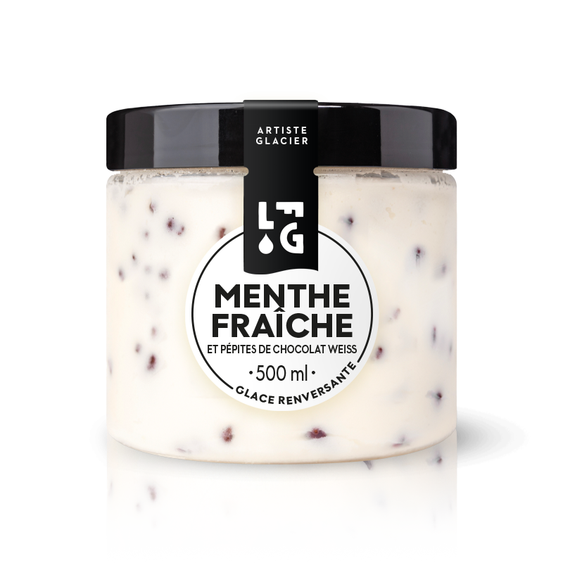 Glace artisanale à la menthe fraîche et pépites de chocolat Weiss.