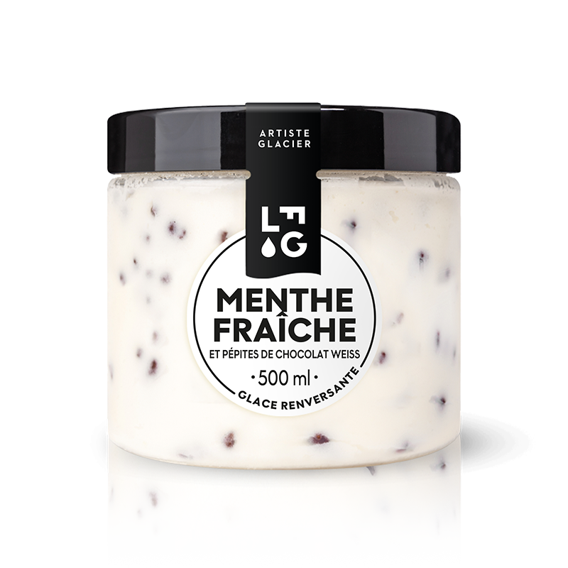 Glace artisanale à la menthe fraîche et pépites de chocolat Weiss®.